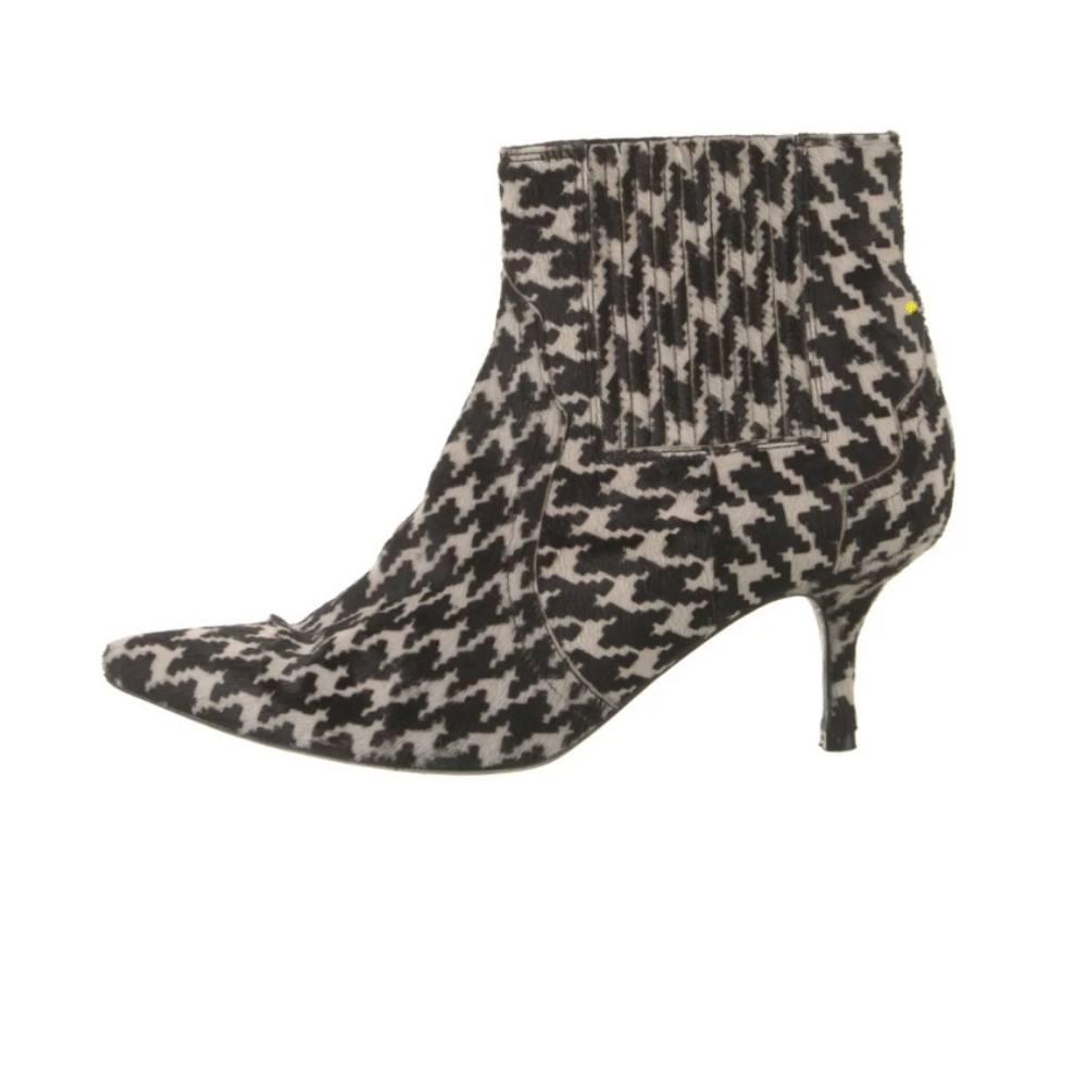 ANINE BING Ponyhair Houndstooth Print Chelsea Boots